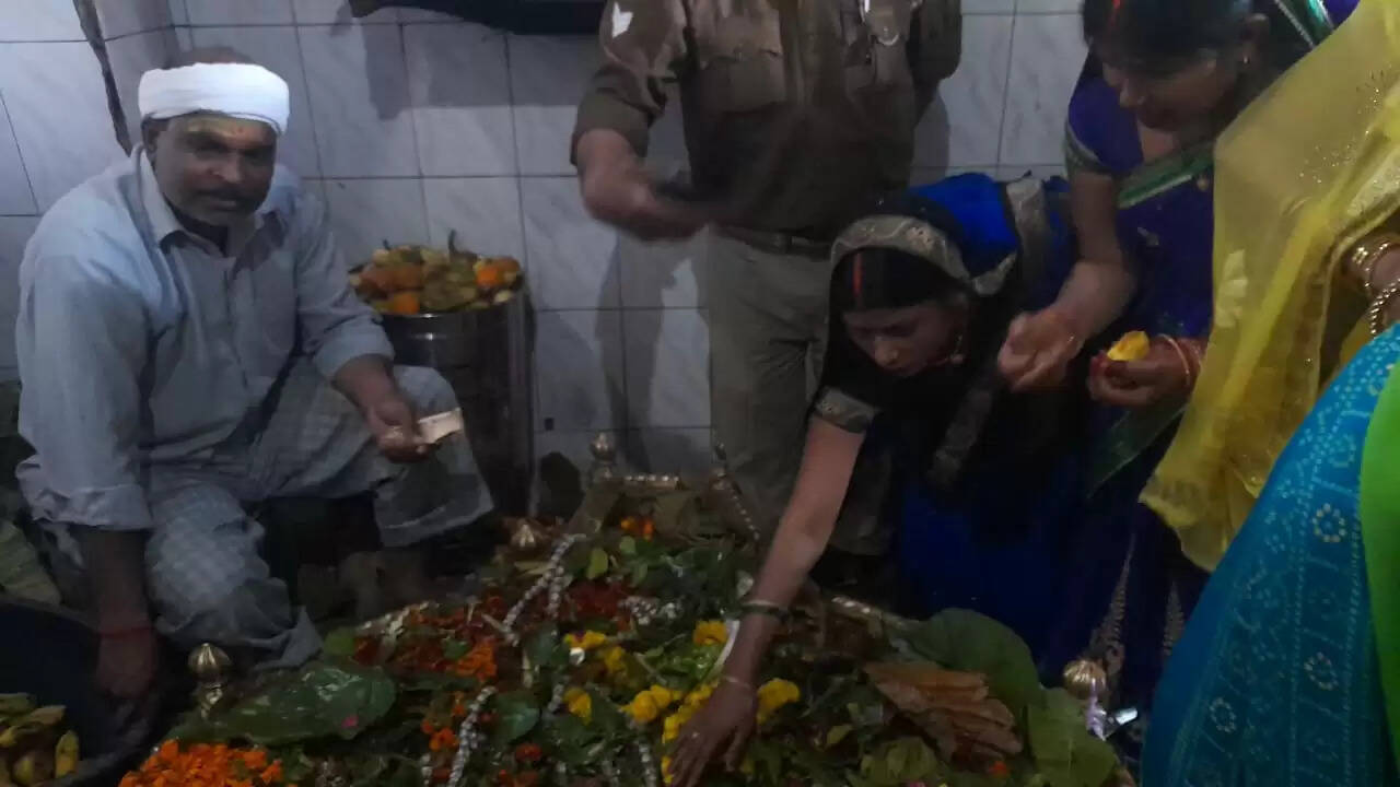 Karmdeshwar Mahadev Temple Varanasi Karmdeshwar Mahadev Temple Varanasi