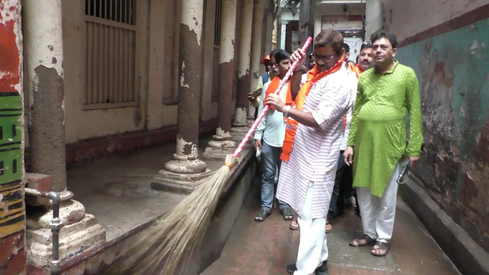 &nbsp;बिंदु माधव वार्ड में नीलकंठ तिवारी ने सुनीं जनसमस्याएं, अधिकारियों को दिए निर्देश