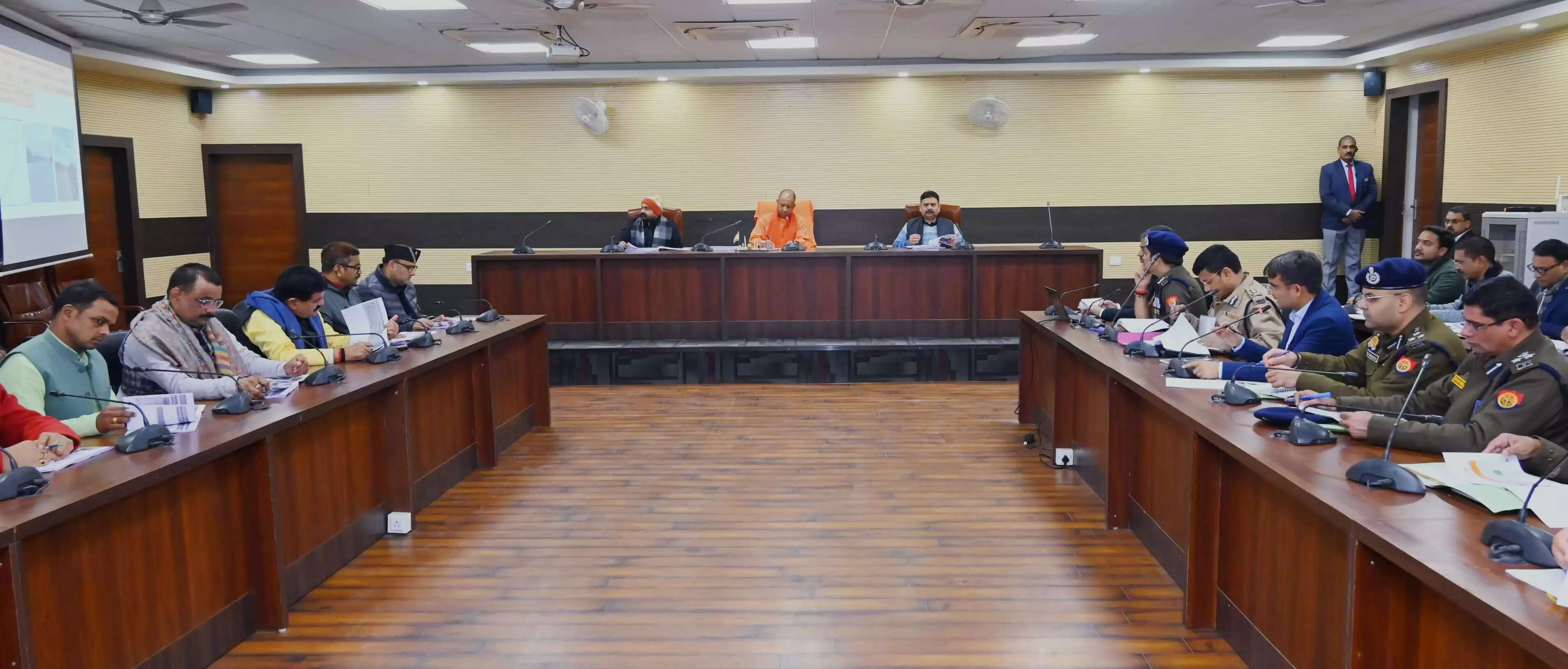 दालमंडी सड़क चौड़ीकरण के लिए भूमि अधिग्रहण का काम शीघ्रता से पूर्ण करें : मुख्यमंत्री