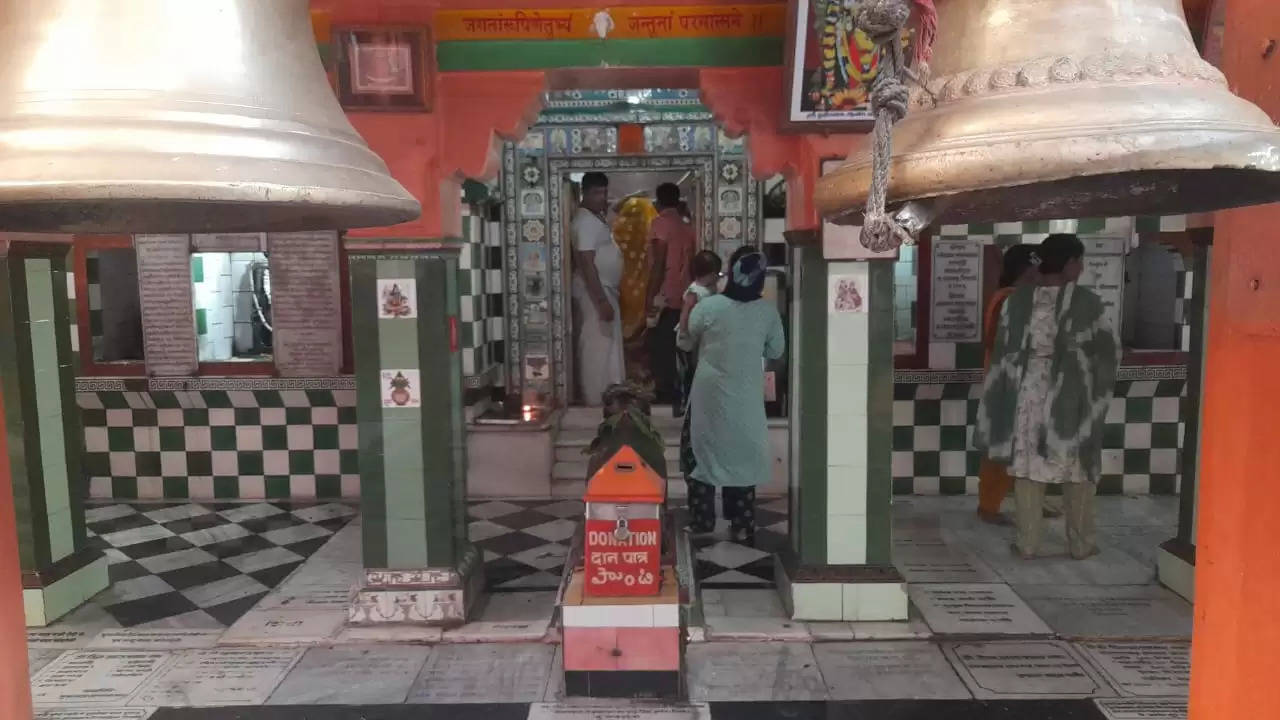 tilbhandeshwar mahadev temple