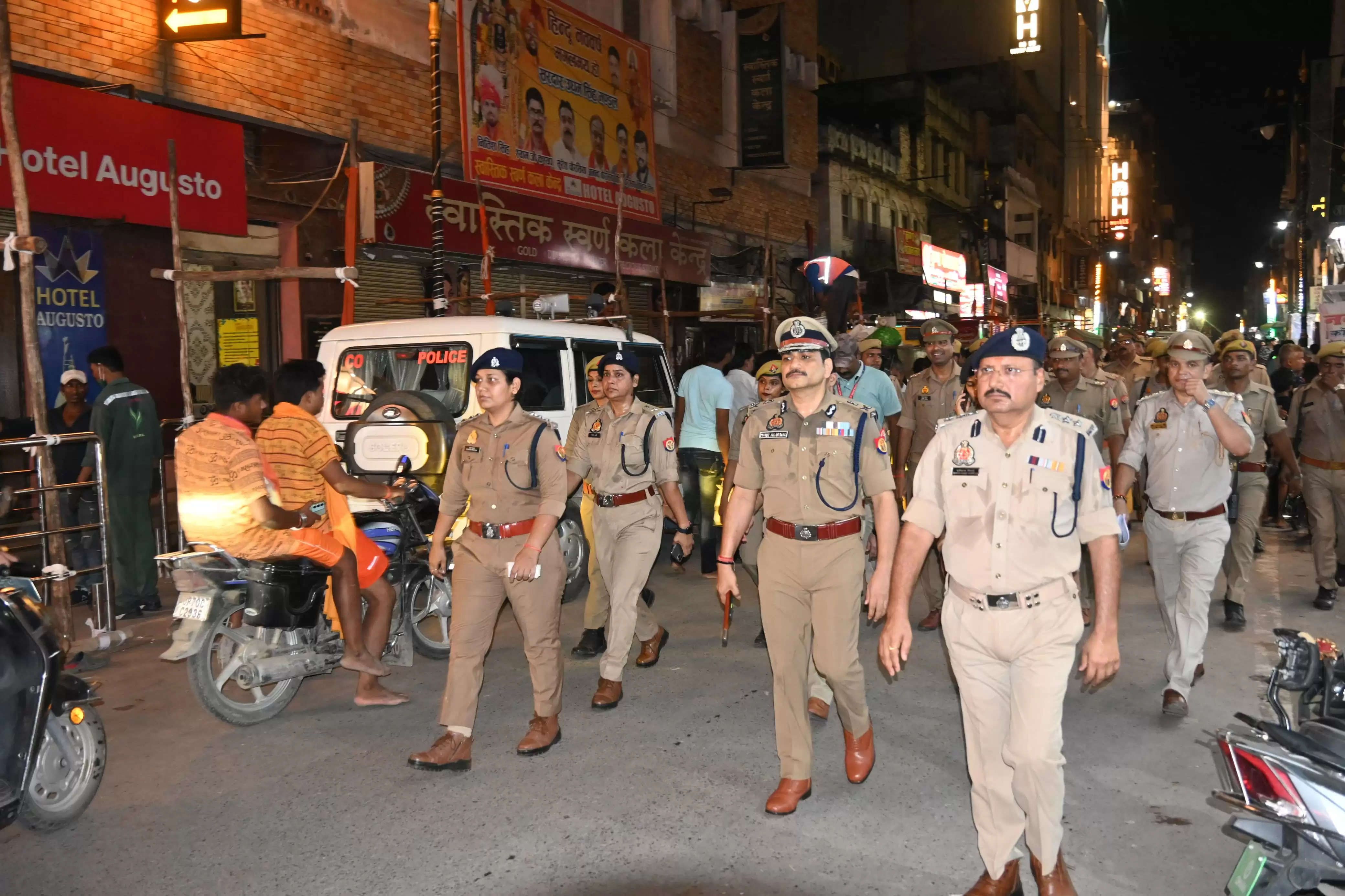 varanasi police commisioner