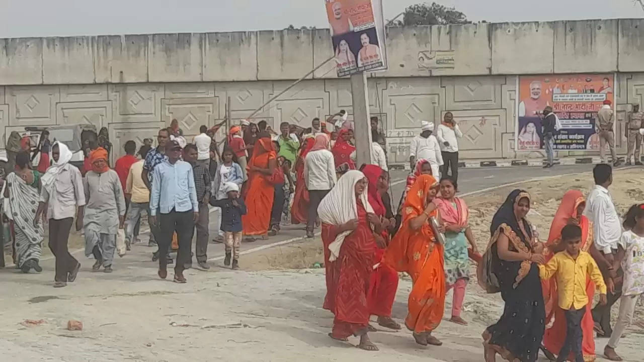 kisan sammelan in varanasi