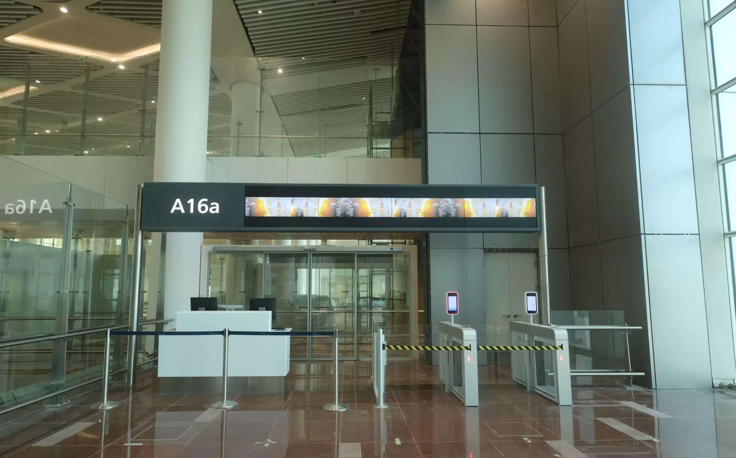 नोएडा इंटरनेशनल एयरपोर्ट बनेगा विश्वस्तरीय पहचान का प्रतीक