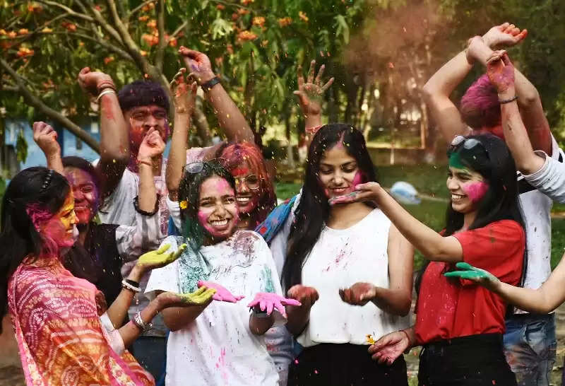 holi 2024 in varanasi