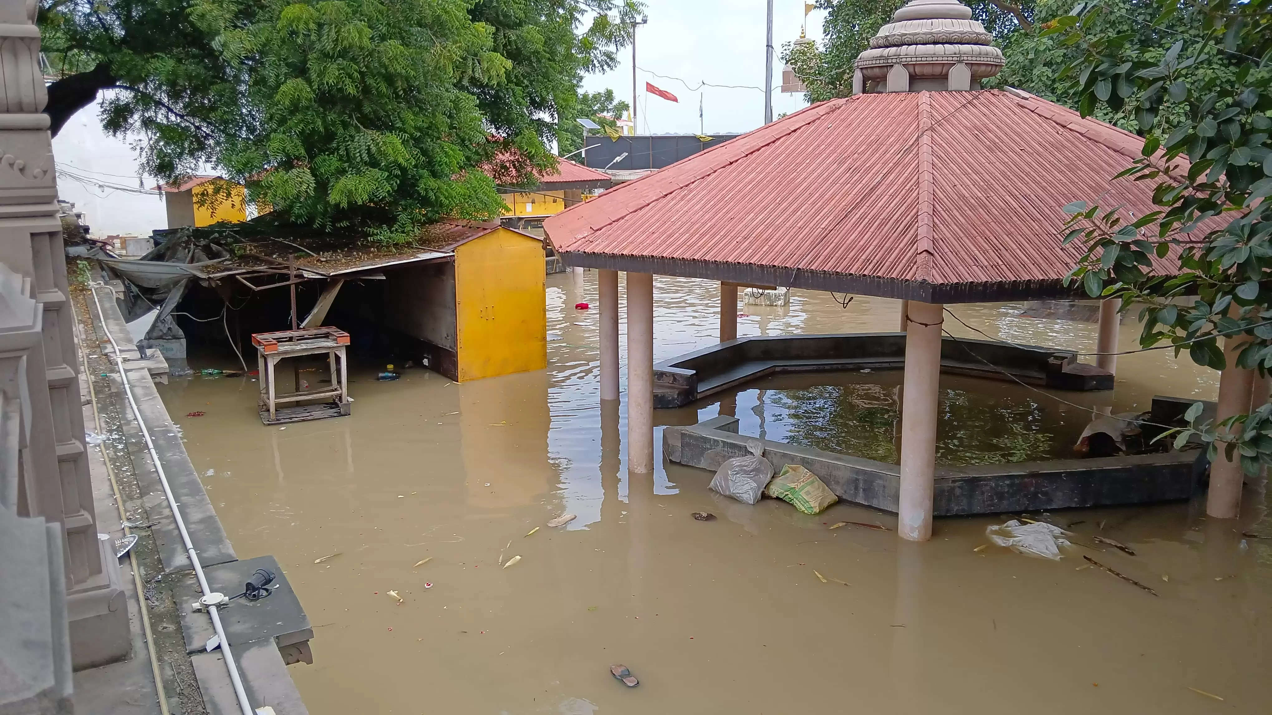 varanasi flood