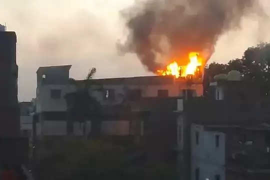 fire accident in varanasi