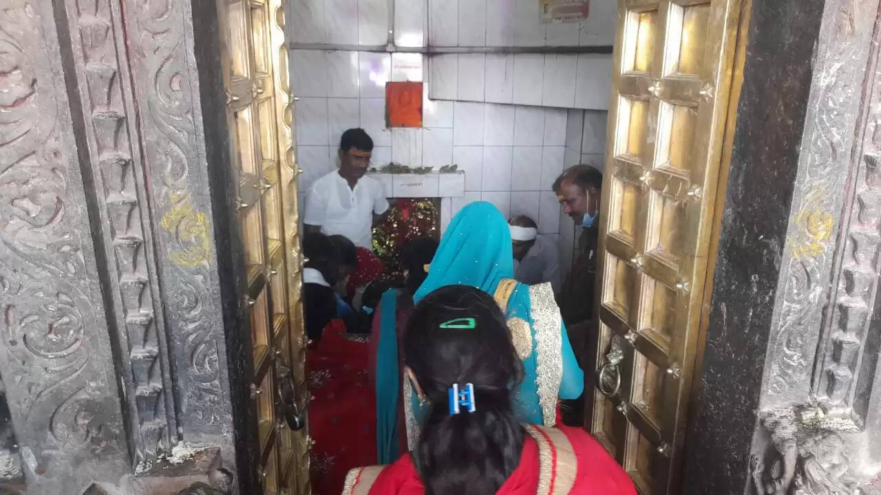 Karmdeshwar Mahadev Temple Varanasi