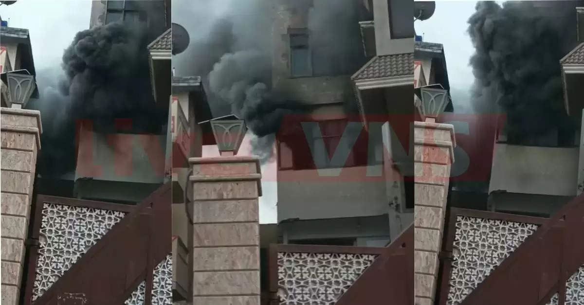 Varanasi Fire breaks out in the house of entrepreneur Deenanath Jhunjhunwala