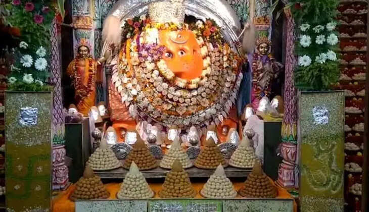 bada ganesh temple annkoot varanasi