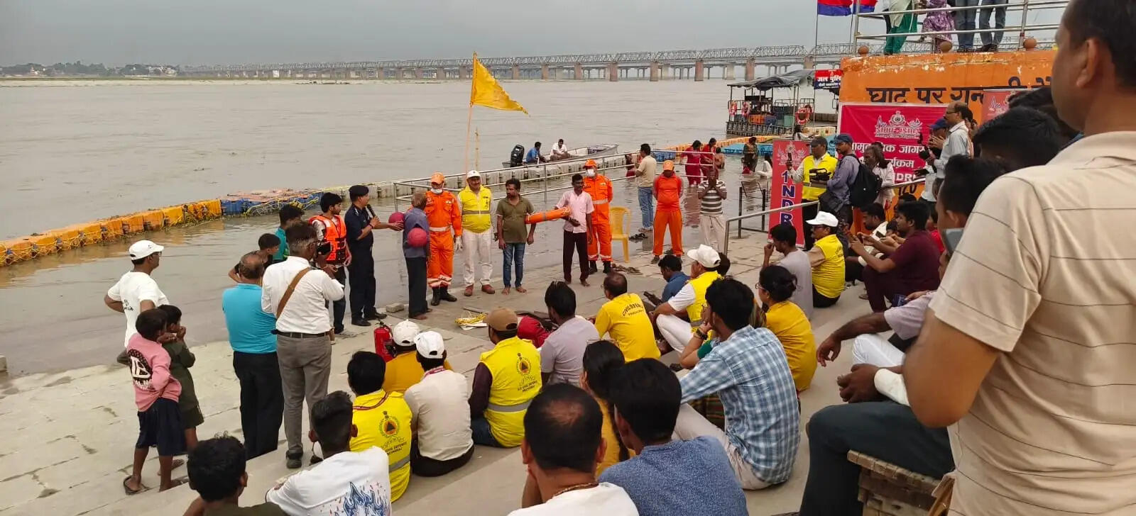 योगी सरकार ने तेज किया बाढ़ प्रभावित जिलों में राहत-बचाव कार्य, एनडीआरएफ की टीमों को किया पूर्ण सक्रिय