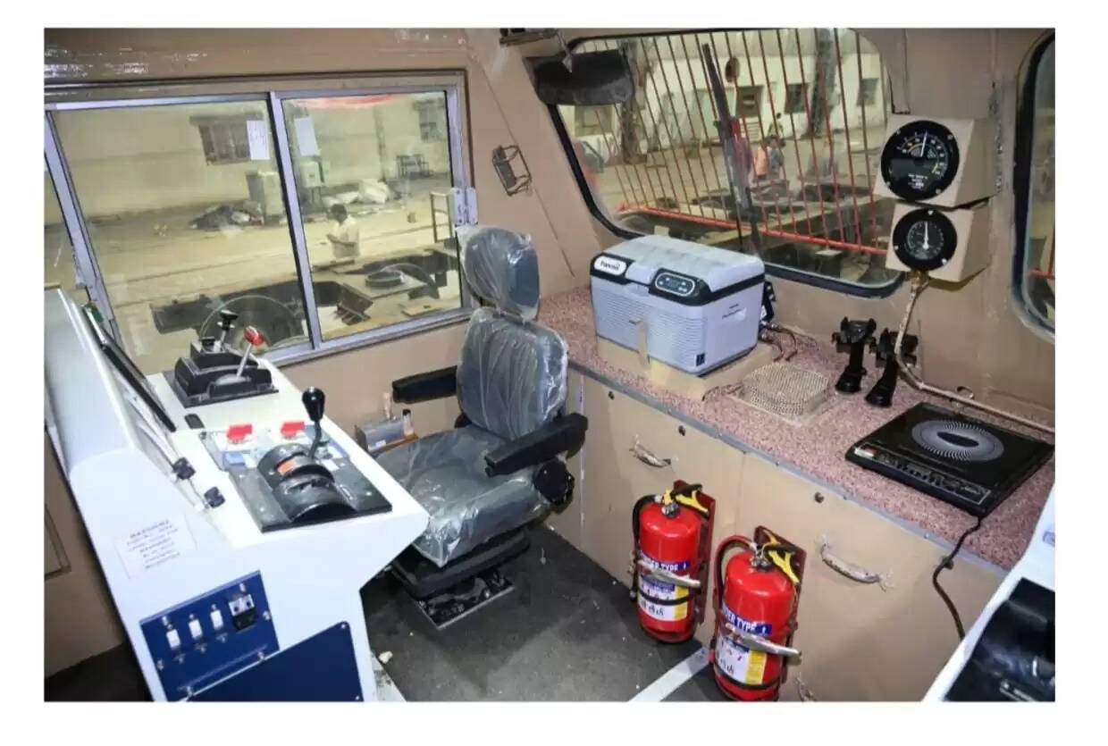 &nbsp; बरेका ने अंतरराष्ट्रीय पर लहराया अपनी दक्षता का परचम, मोजाम्बिक निर्यात किया 3300 एचपी डीजल-इलेक्ट्रिक लोकोमोटिव&nbsp;