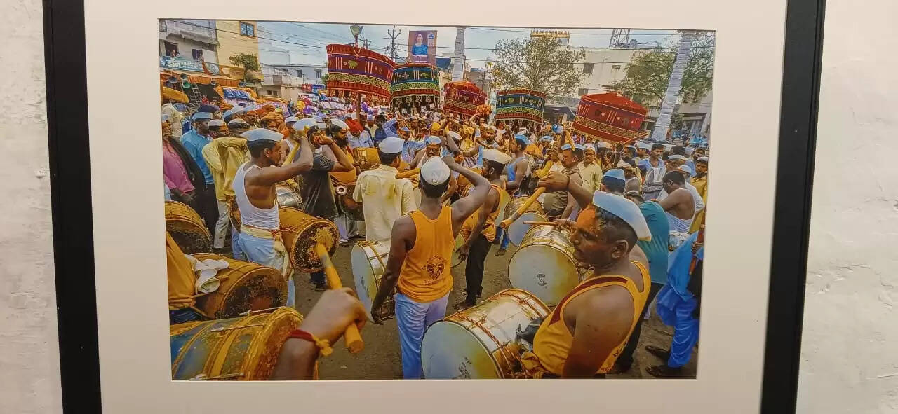  वाराणसी: कृतिका फाउंडेशन में 