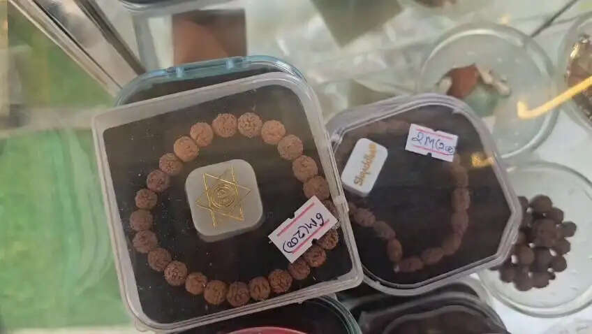 123