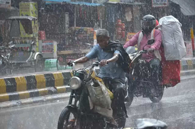 Rain in Varanasi