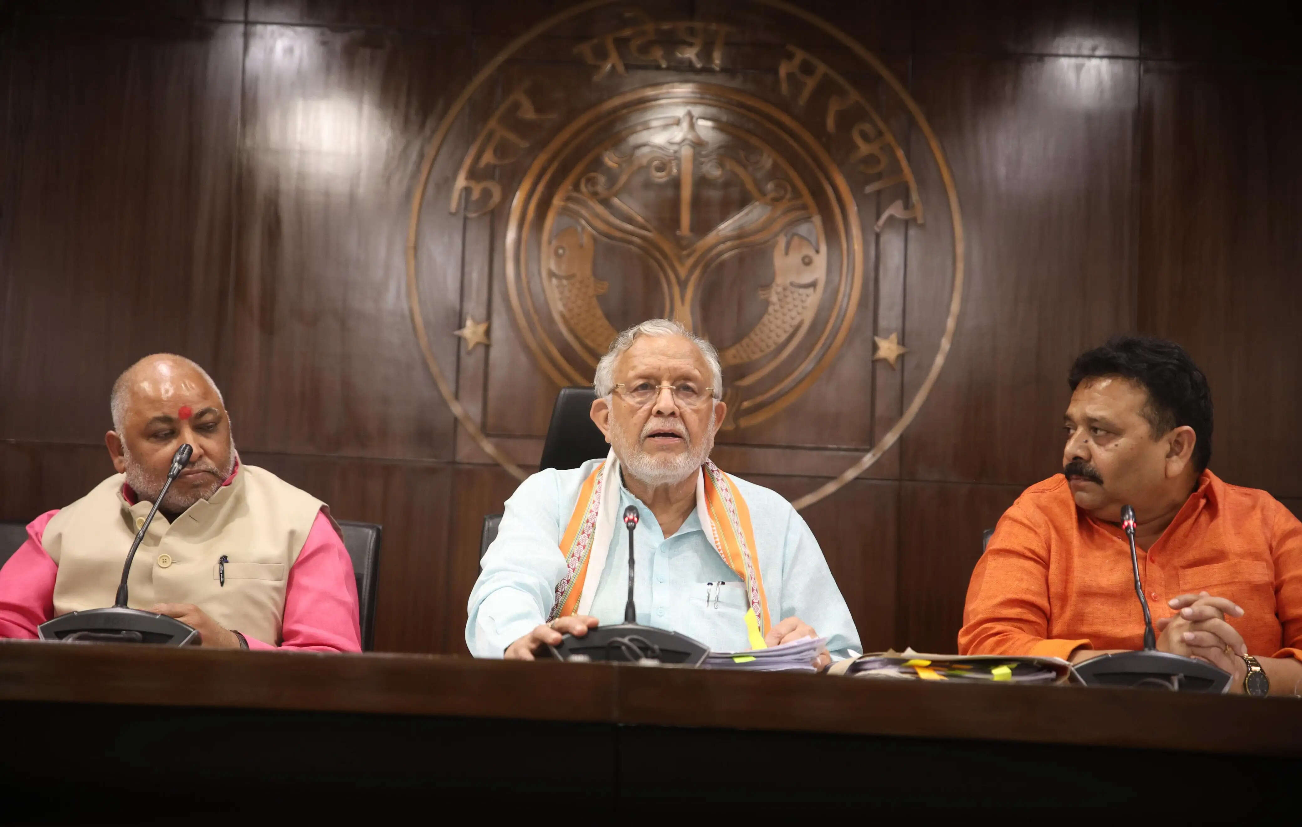 योगी कैबिनेट में 23 अहम प्रस्तावों पर लगी मुहर, एक्सप्रेसवे से लेकर शिक्षा और रोजगार तक लिए गए बड़े फैसले
