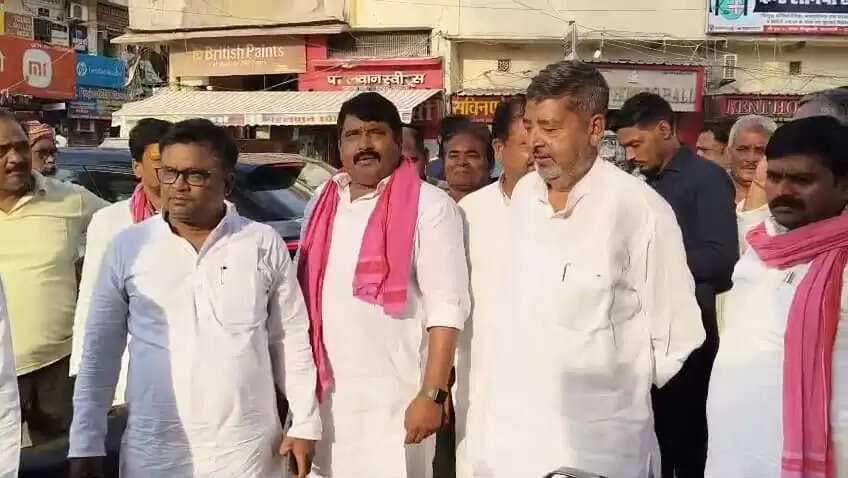 वाराणसी में बुलडोजर की कार्रवाई पर गरमाई सियासत, सपा सांसद ने प्रशासनिक कार्रवाई पर उठाए सवाल, संस्कृति को नष्ट करने वाला कदम बताया