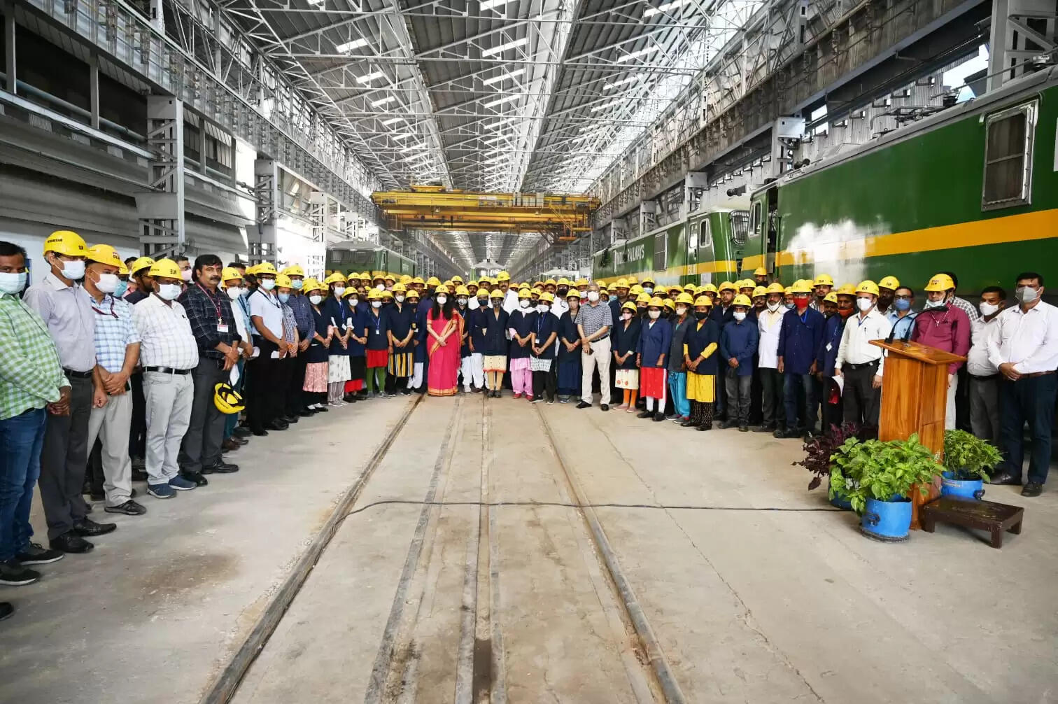 GM Anjali Goyal congratulated the BLW  employees 