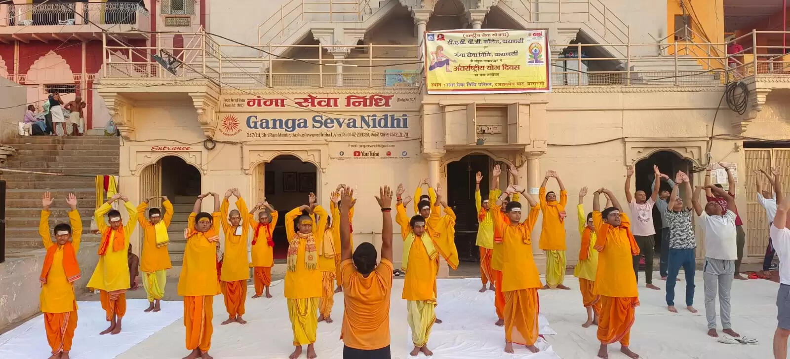 Ganga Seva Nidhi did special morning Ganga Aarti, Batuks did Surya Namaskar together