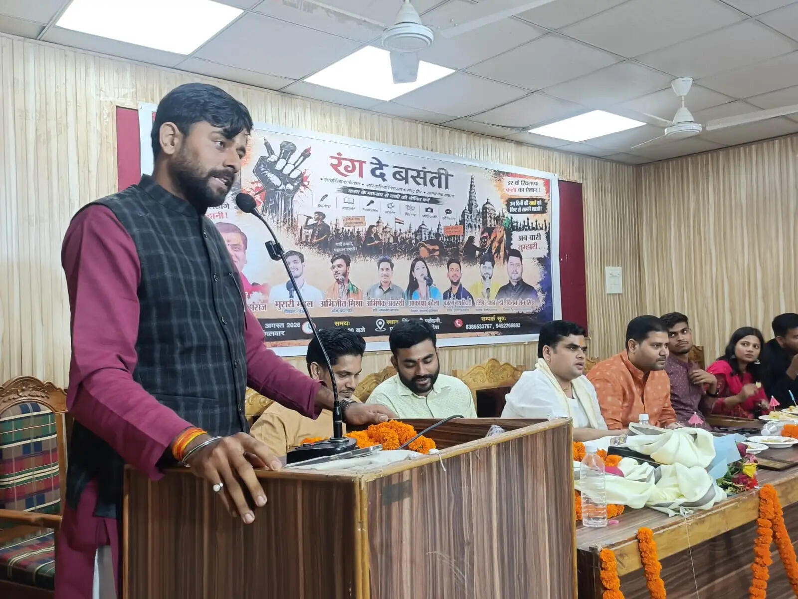 निराला और महादेवी की साहित्यिक नगरी में माफिया-आपराधिक तत्वों के खिलाफ काव्यात्मक विरोध के अभियान की शुरुआत