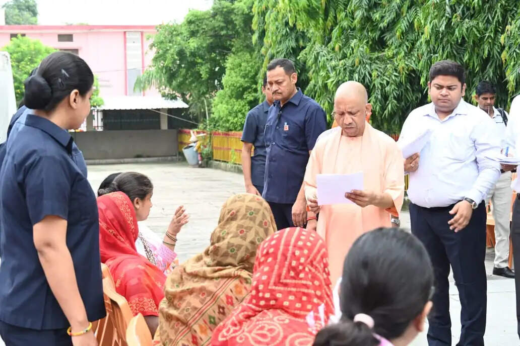 किसान परिवारों का सहारा बनी ‘मुख्यमंत्री कृषक दुर्घटना कल्याण योजना’, बजट बढ़ाकर योगी सरकार ने आश्रितों को दी मजबूती