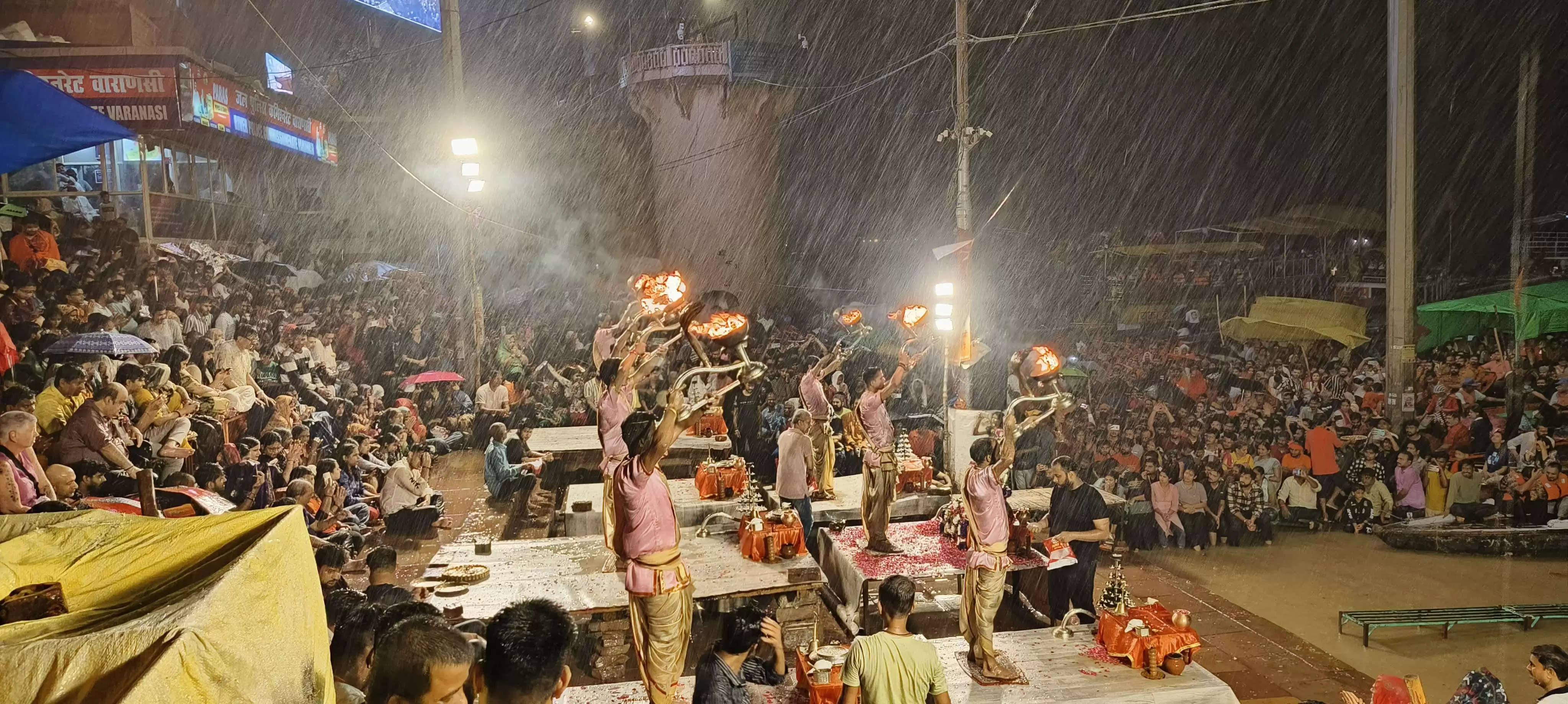 kashi ganga aarti