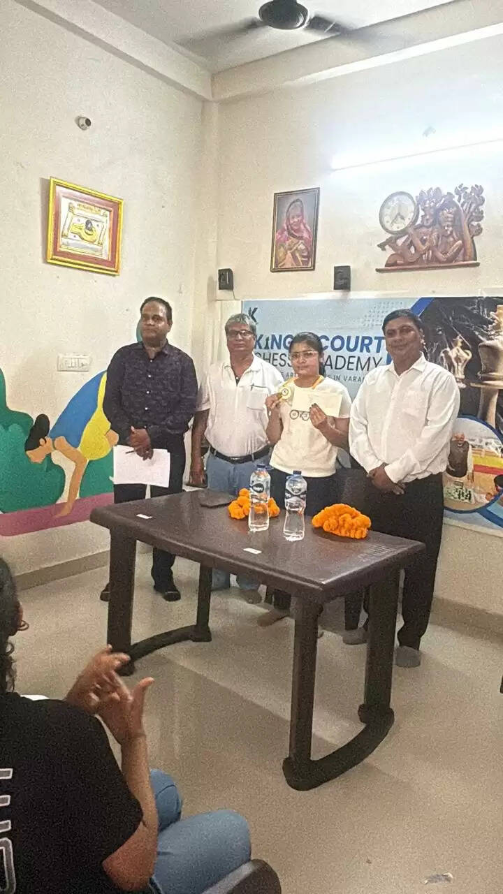 वाराणसी में द्वितीय रैपिड चेस प्रतियोगिता सम्पन्न, अंतरराष्ट्रीय शतरंज खिलाड़ियों ने किया प्रतिभाग