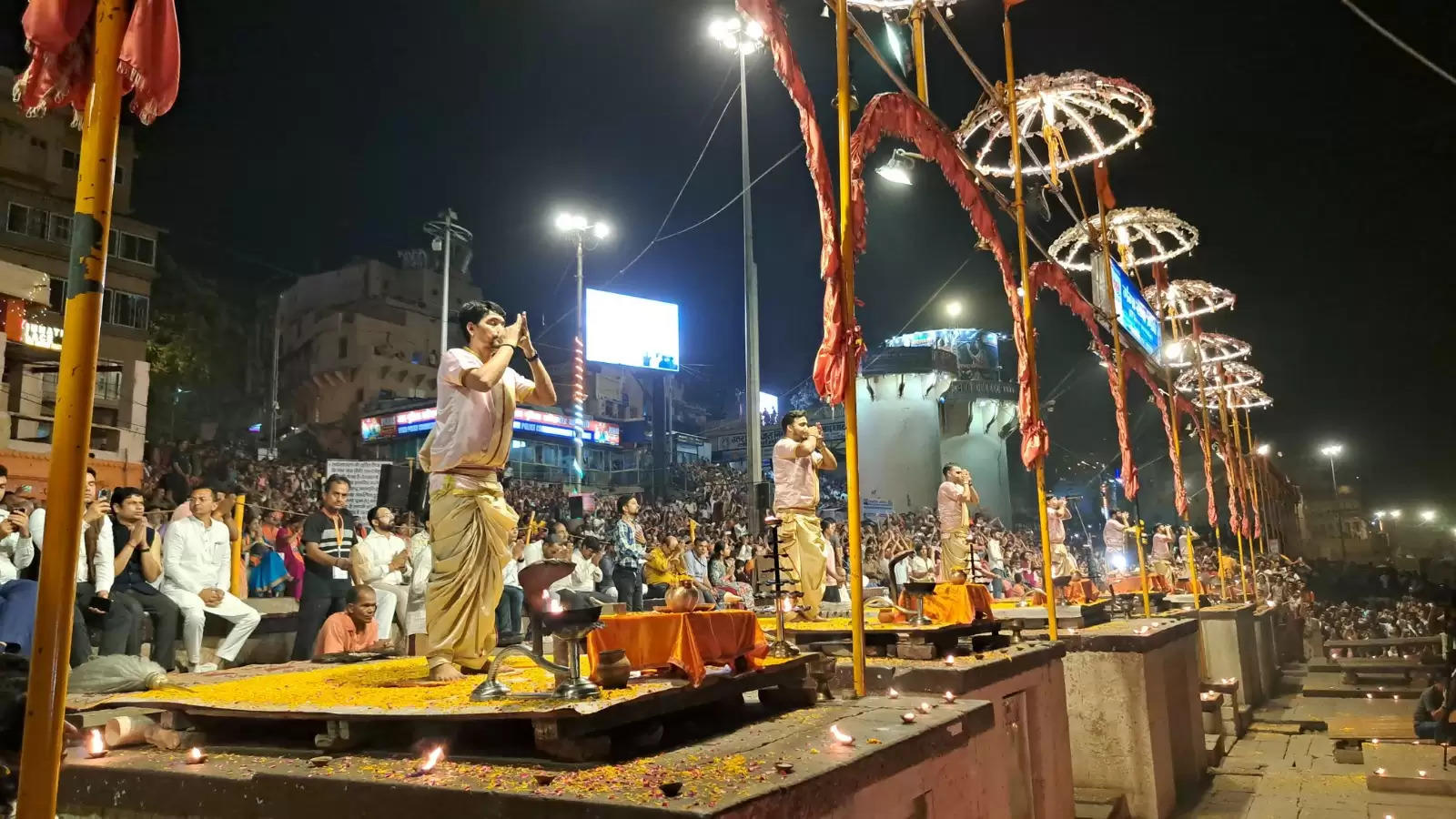 amit shah in ganga aarti