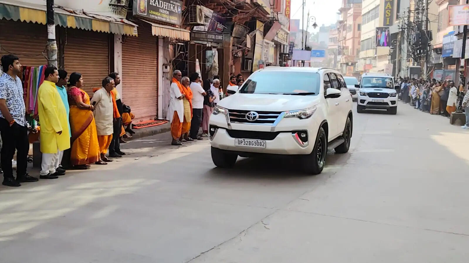 सीएम योगी ने बाबा विश्वनाथ और काशी कोतवाल का दर्शन-पूजन कर लिया आशीर्वाद