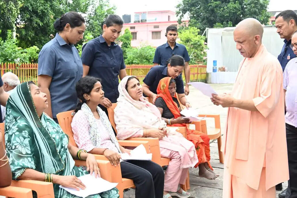 किसान परिवारों का सहारा बनी ‘मुख्यमंत्री कृषक दुर्घटना कल्याण योजना’, बजट बढ़ाकर योगी सरकार ने आश्रितों को दी मजबूती
