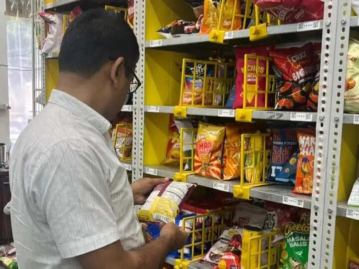 यूपी में ऑनलाइन फूड स्टोर्स पर यूपीएफएसडीए की बड़ी कार्रवाई, 4 के लाइसेंस निलंबित और कारोबार बंद