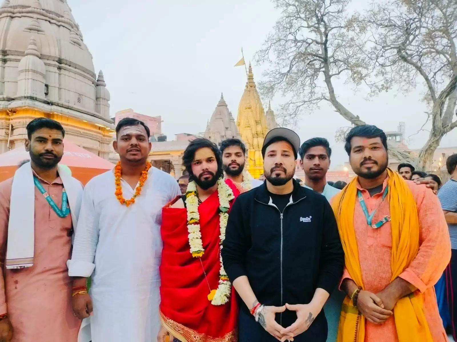 mika singh in varanasi