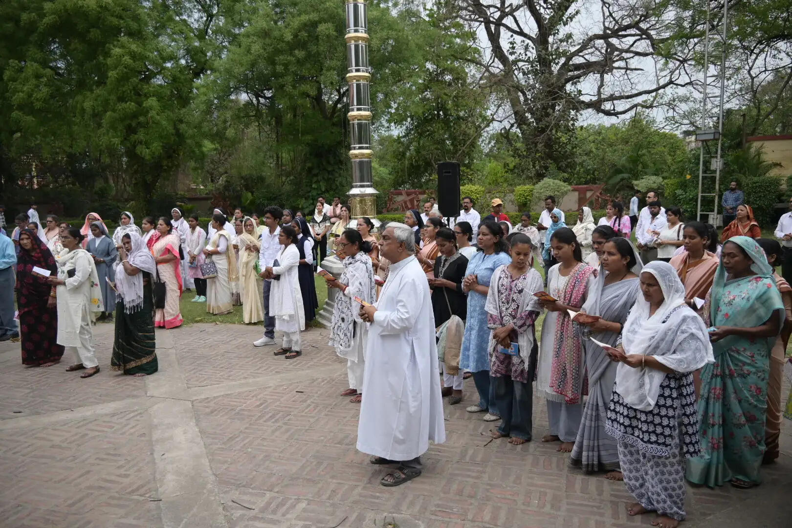 &nbsp;गुड फ्राइडे पर काशी में गूंजीं प्रार्थनाएं, यीशु मसीह के बलिदान को किया नमन