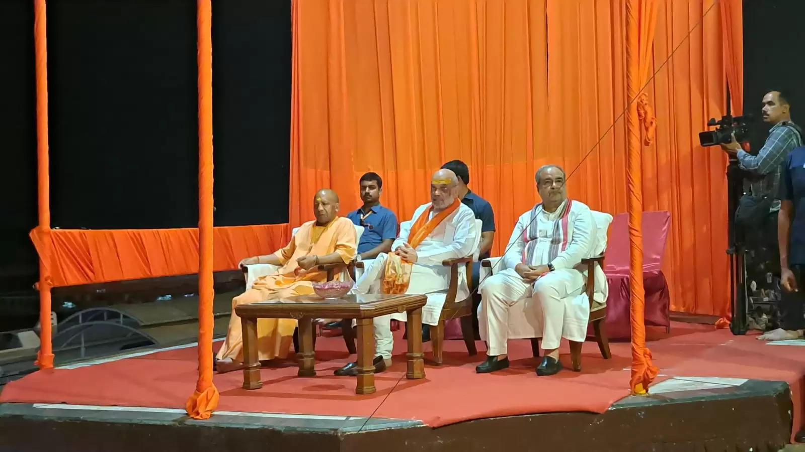 amit shah in ganga aarti