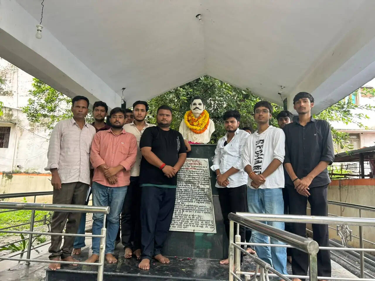 े