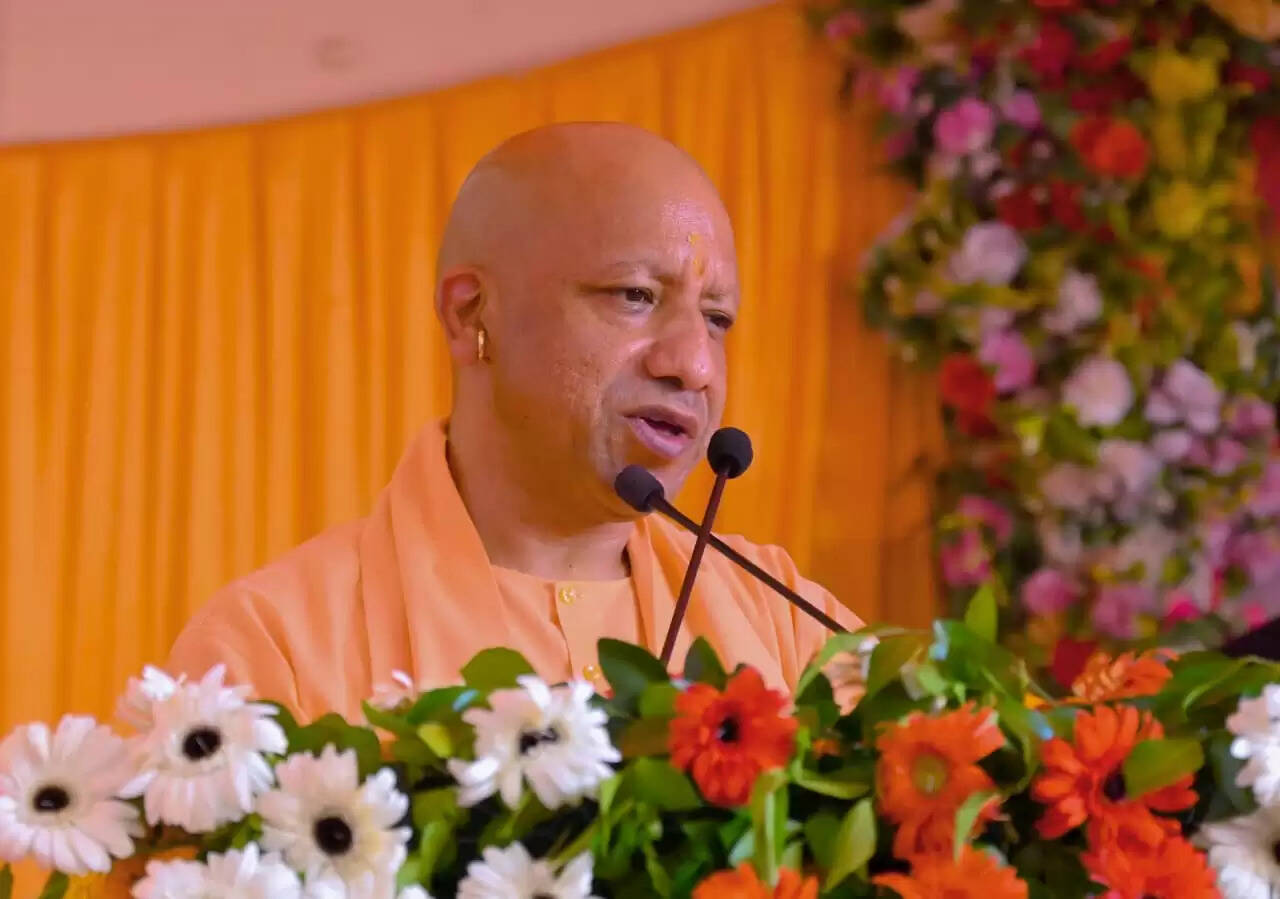 सनातन का यही सार, जिसने किया उपकार, उसके प्रति आभार : योगी आदित्यनाथ