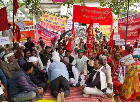 farmer protest against kashi dwar