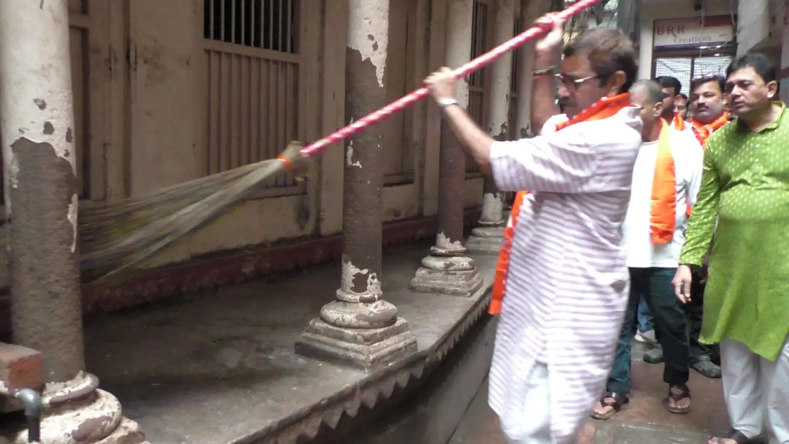 &nbsp;बिंदु माधव वार्ड में नीलकंठ तिवारी ने सुनीं जनसमस्याएं, अधिकारियों को दिए निर्देश