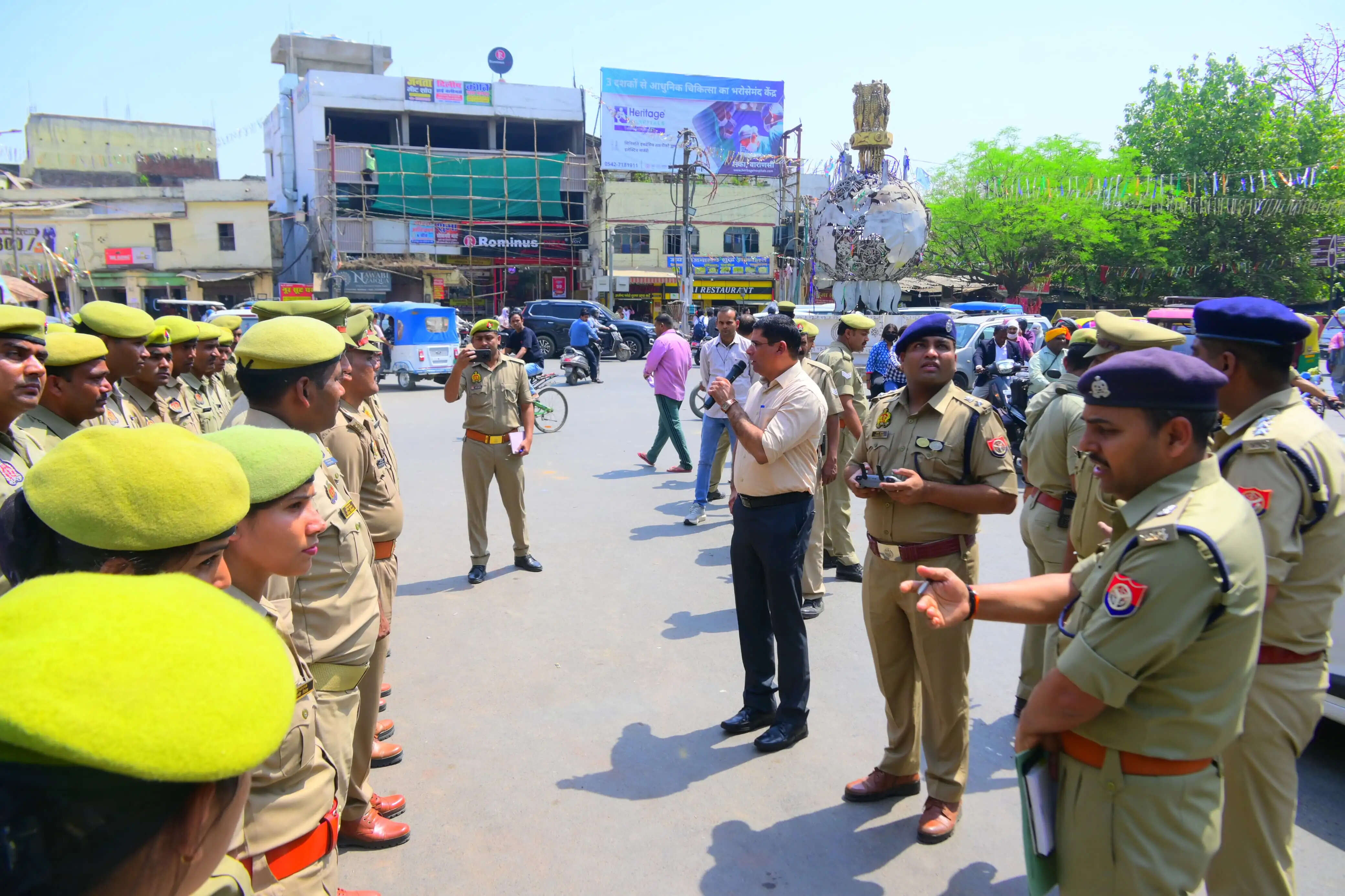 कचहरी में ट्रैफिक पर सख्त पुलिस कमिश्नर