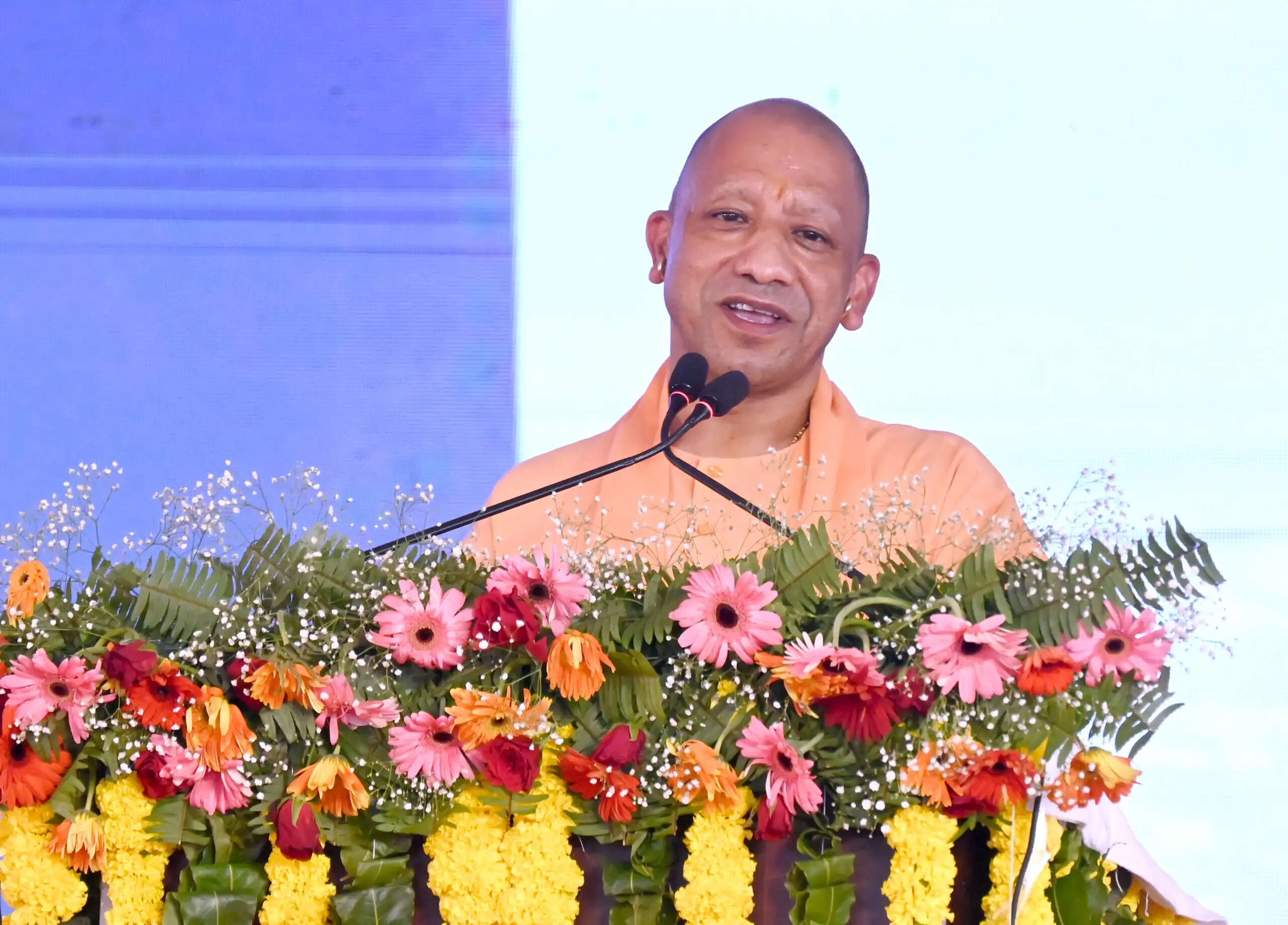 अधिवक्ताओं को सालाना पांच लाख तक कैशलेस मेडिकल इंश्योरेंस, चैंबर में फर्नीचर व उपकरण के लिए शासन करेगा सहयोगः सीएम&nbsp;