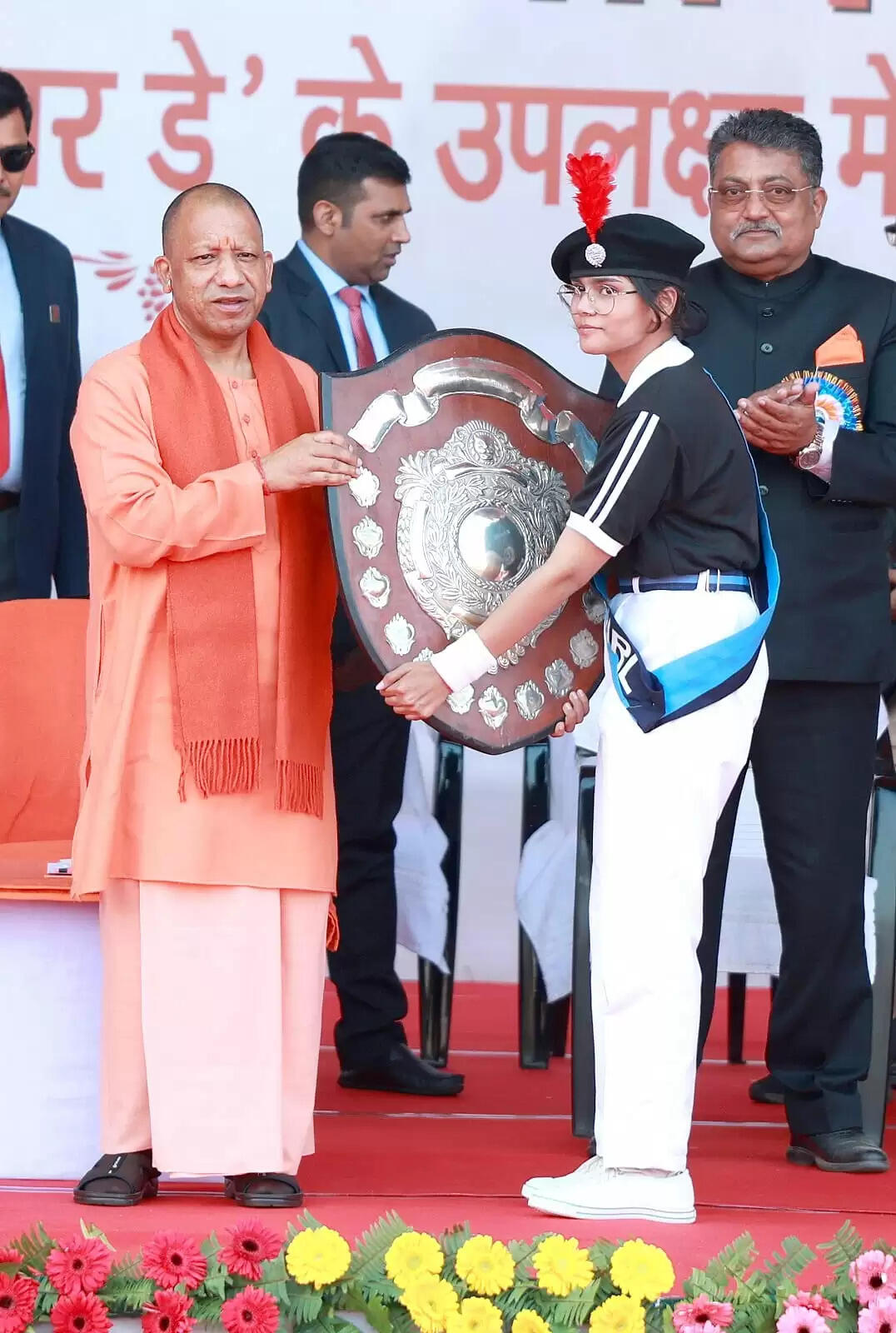 शिक्षा संस्थान समाज को जोड़ने की सबसे बड़ी शक्तिः मुख्यमंत्री योगी