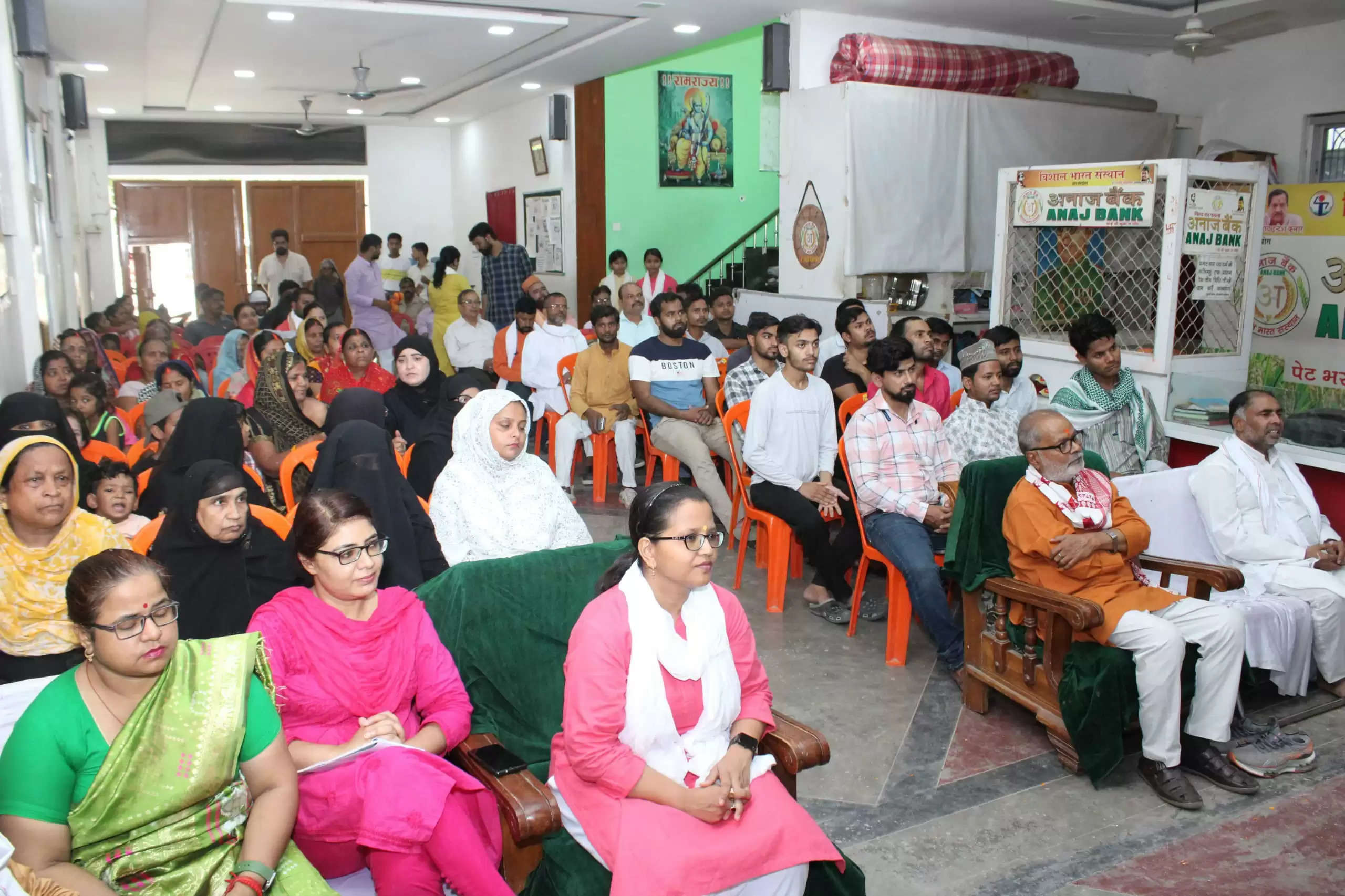 madhavi lata in varanasi