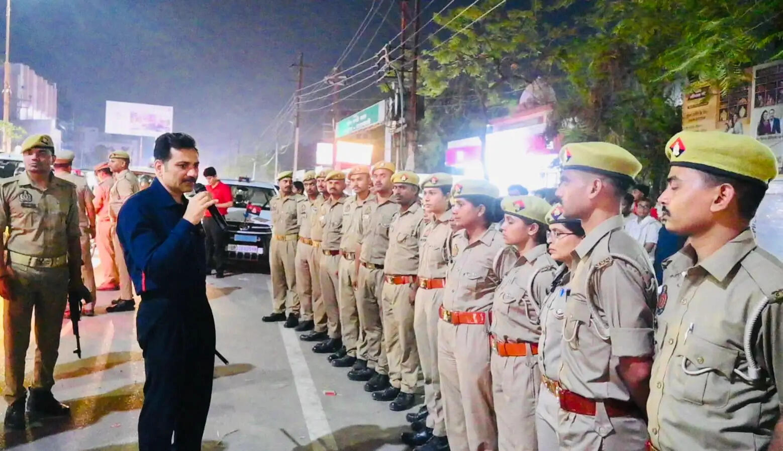 &nbsp;वाराणसी में पुलिस का बड़ा चेकिंग अभियान: 1082 वाहनों का चालान, 142 वाहन सीज