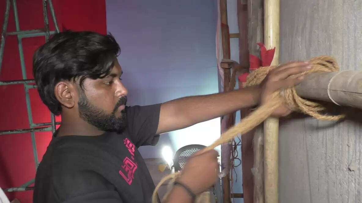 वाराणसी के अर्दली बाजार में कीजिए बाबा पशुपतिनाथ मंदिर का दर्शन, पंडाल का यह अनोखा थीम श्रद्धालुओं के लिए बना विशेष आकर्षण