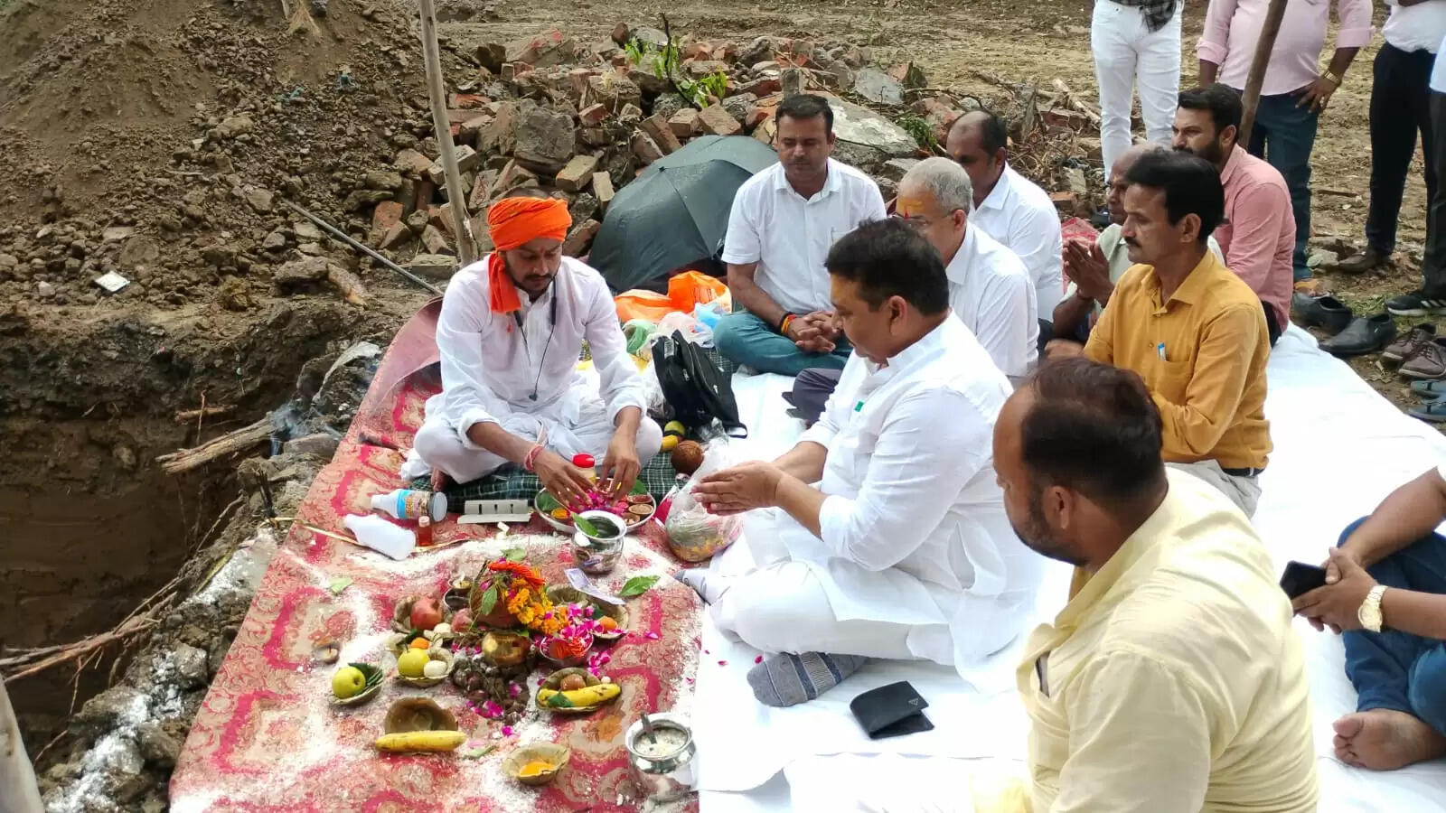  वाराणसी में 19.70 करोड़ की लागत से बनेगा आधुनिक जिला पुस्तकालय, मंत्री रविन्द्र जायसवाल ने किया भूमि पूजन