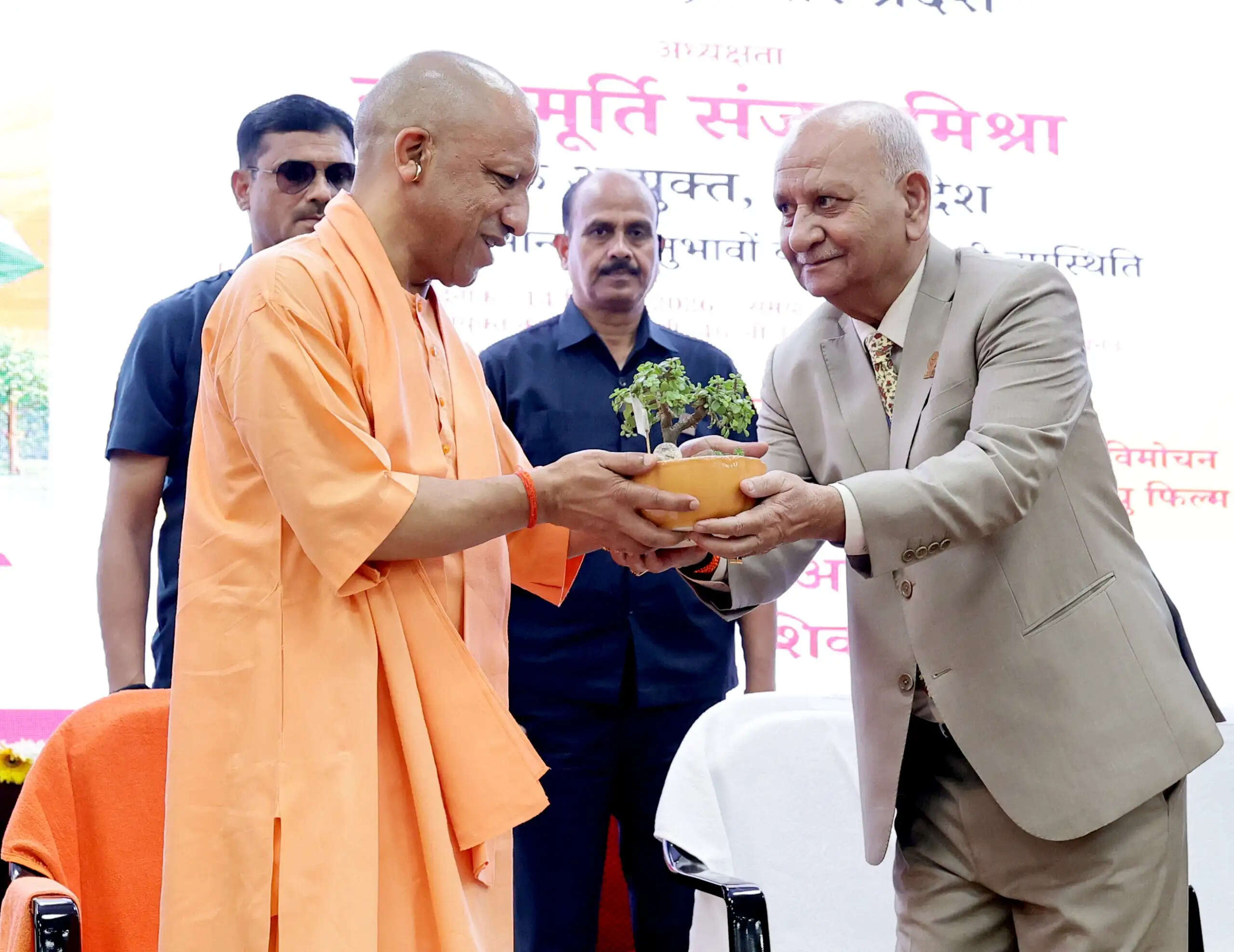 हर पीड़ित की समस्या का समाधान करा रही सरकारः मुख्यमंत्री