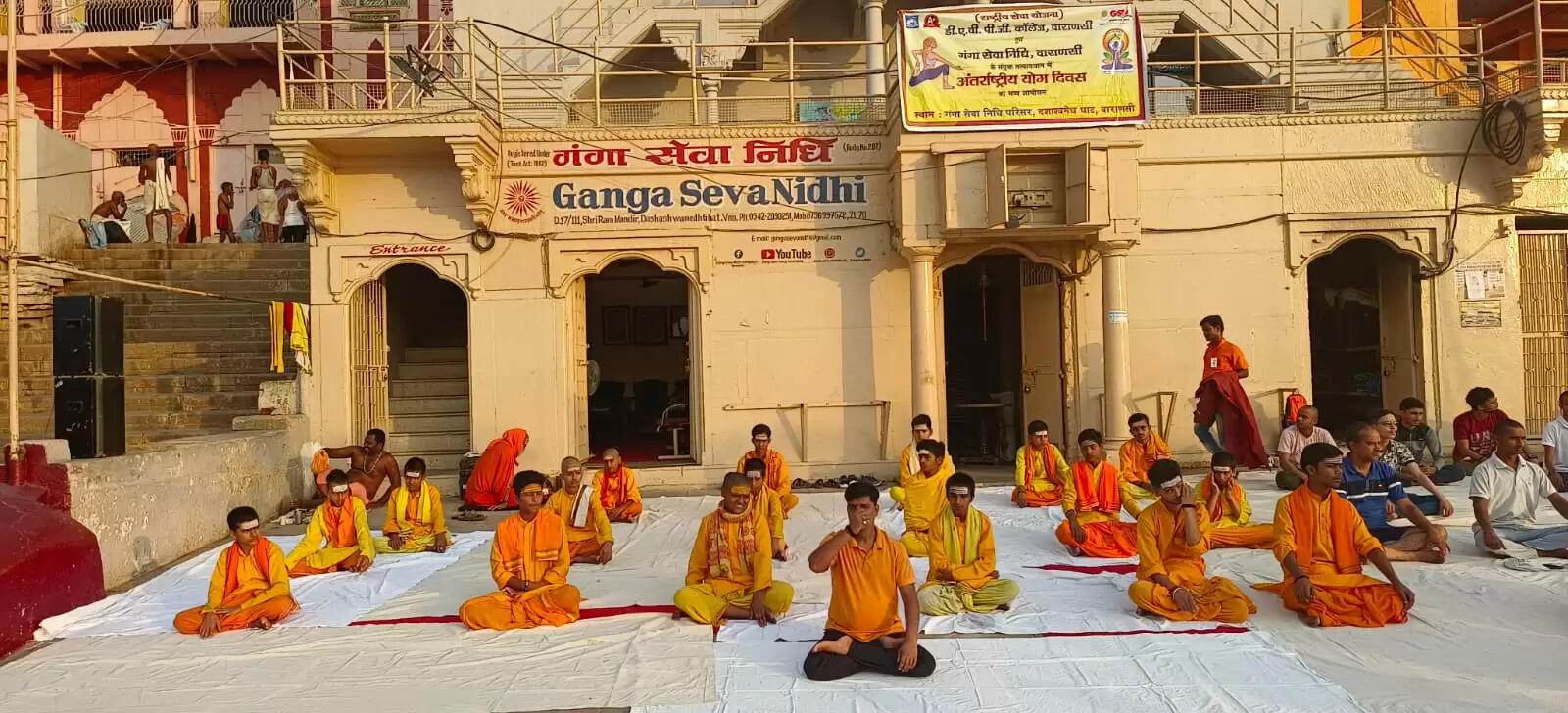 Ganga Seva Nidhi did special morning Ganga Aarti, Batuks did Surya Namaskar together