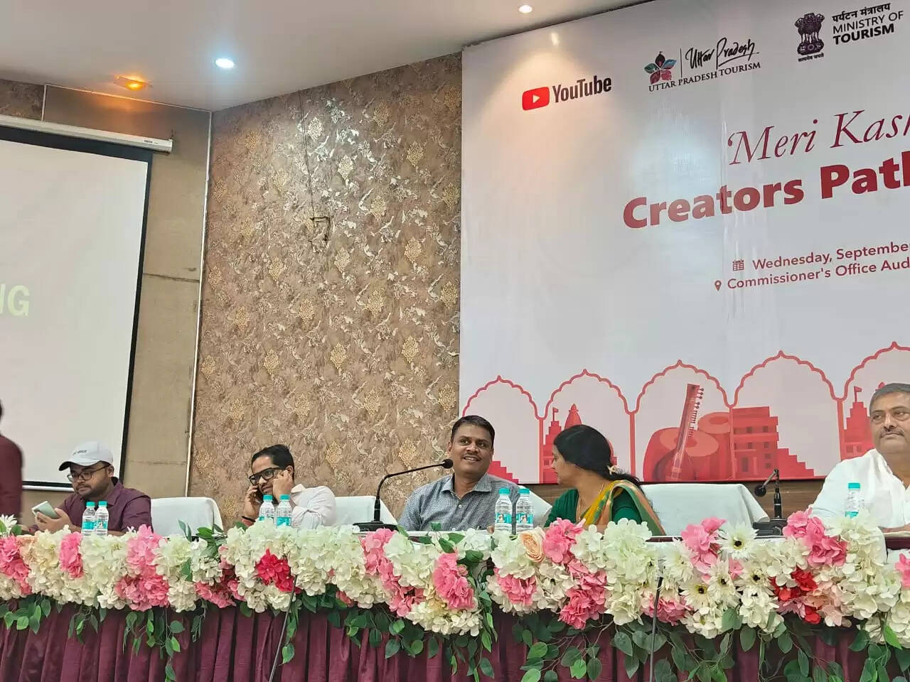 वाराणसी में शुरू हुई ‘मेरी काशी क्रिएटर्स पाठशाला’, क्रिएटर्स और टूर ऑपरेटर्स को बता रहे स्टोरी टेलिंग का तरीका, नए पर्यटन स्थलों की मिलेगी जानकारी