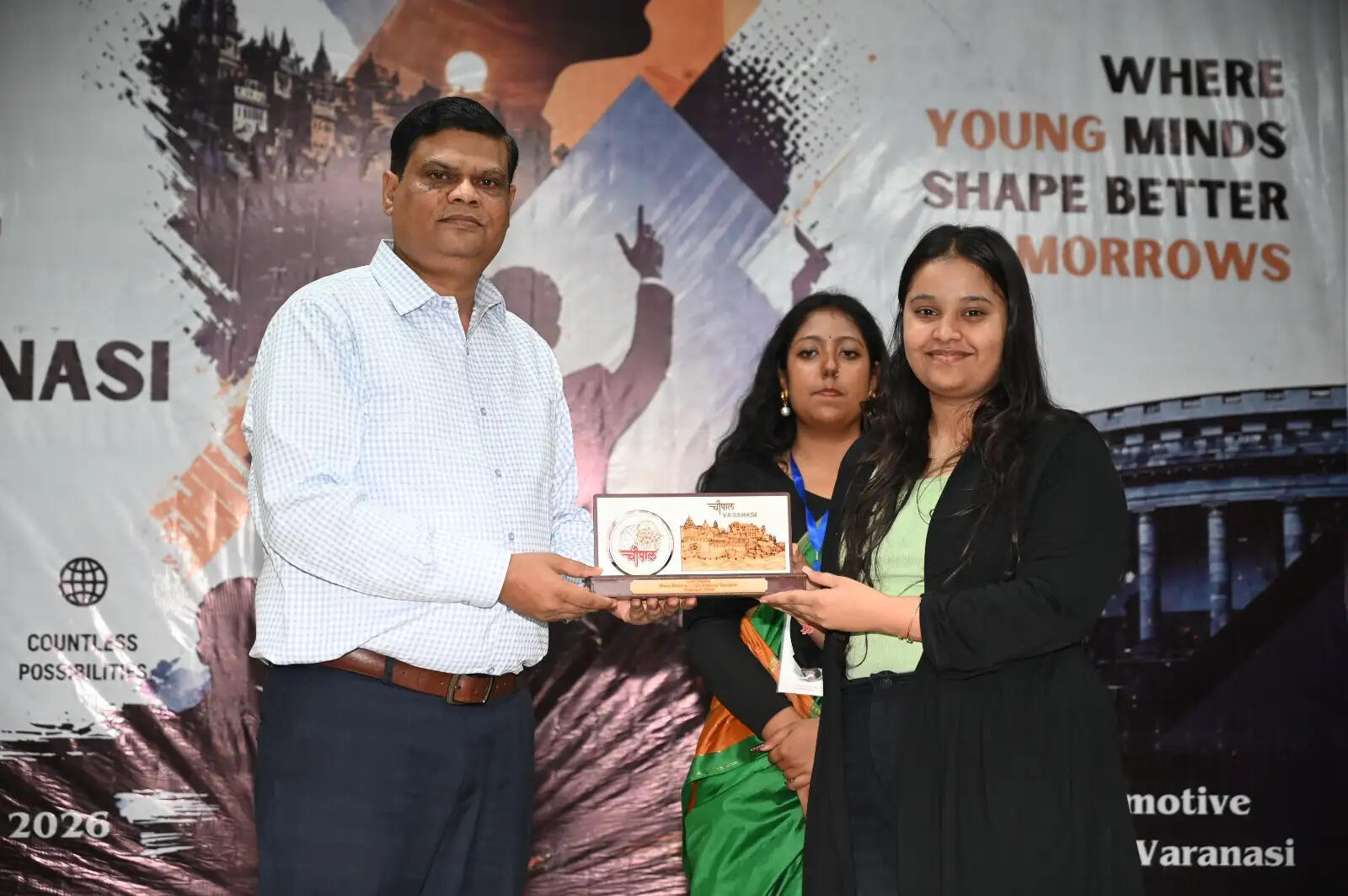  बनारस रेल इंजन कारखाना (बरेका) स्थित इंटर कॉलेज में 30 अप्रैल से 1 मई 2026 तक दो दिवसीय “चौपाल” शैक्षणिक कार्यक्रम का सफल आयोजन किया गया। यह कार्यक्रम छात्रों के बीच संवाद, वाद-विवाद और समसामयिक मुद्दों पर समझ विकसित करने के उद्देश्य से आयोजित किया गया।