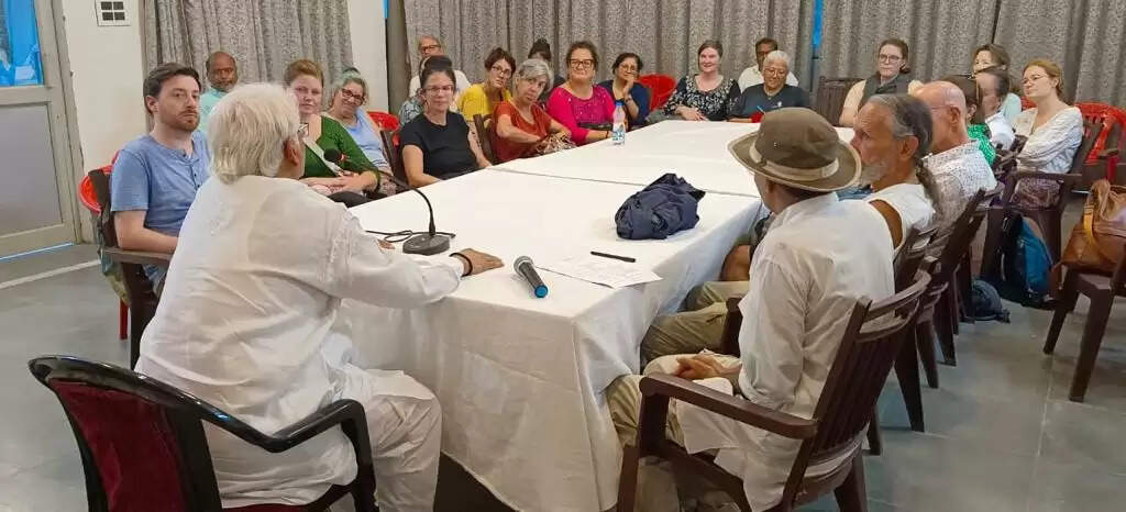 बाबा विश्वनाथ और मां गंगा से है काशी की पहचान : प्रोफेसर विश्वंभर नाथ मिश्र बाबा विश्वनाथ और मां गंगा से है काशी की पहचान : प्रोफेसर विश्वंभर नाथ मिश्र