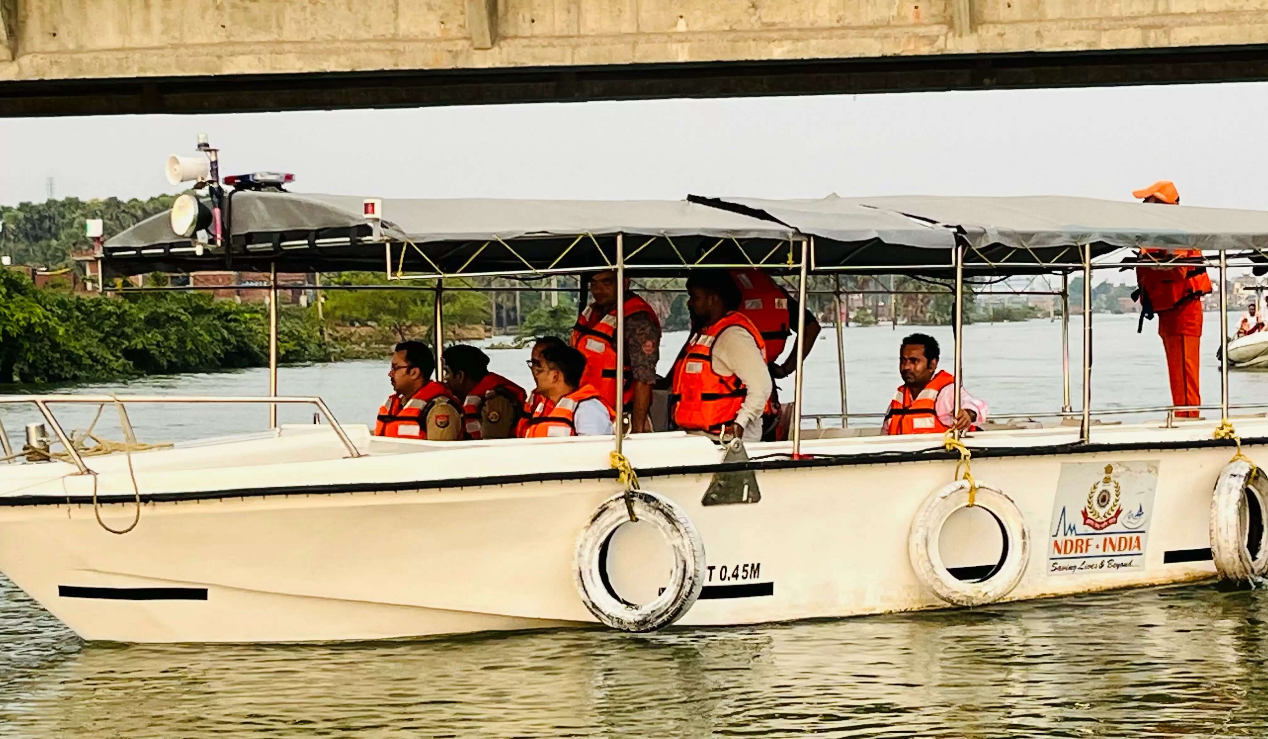   जिलाधिकारी ने बाढ़ प्रभावित क्षेत्रों का किया औचक निरीक्षण, राहत कार्यों का लिया जायजा